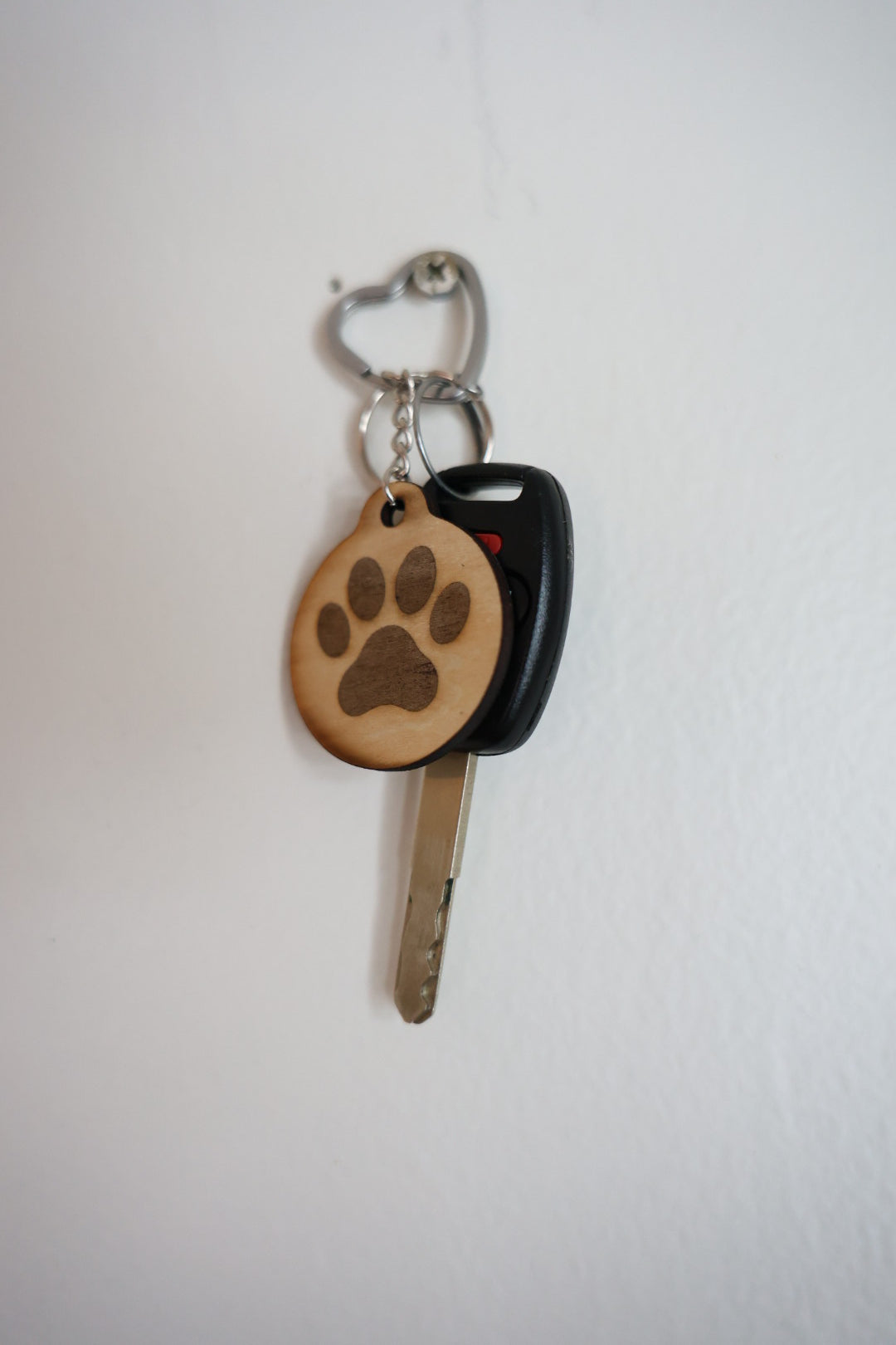 Pet Lover Wooden Keychain Set – Cat & Paw Print