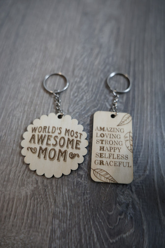 Mom Appreciation Wooden Keychain Gift Set – 2 Pack Laser Engraved