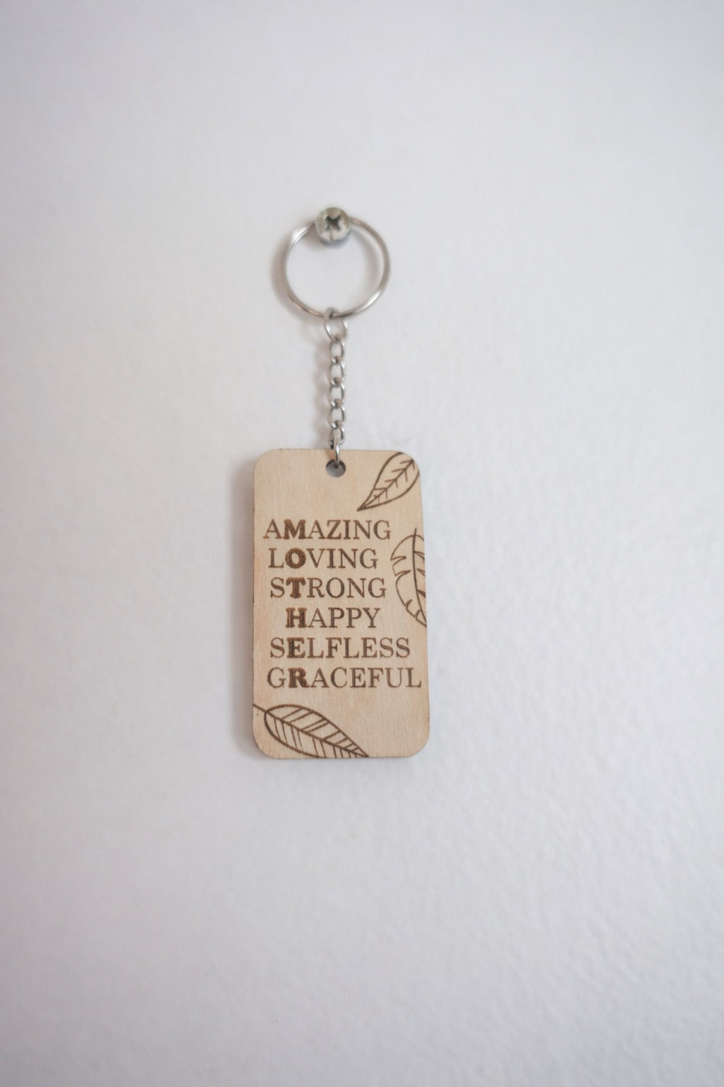 Mom Appreciation Wooden Keychain Gift Set – 2 Pack Laser Engraved